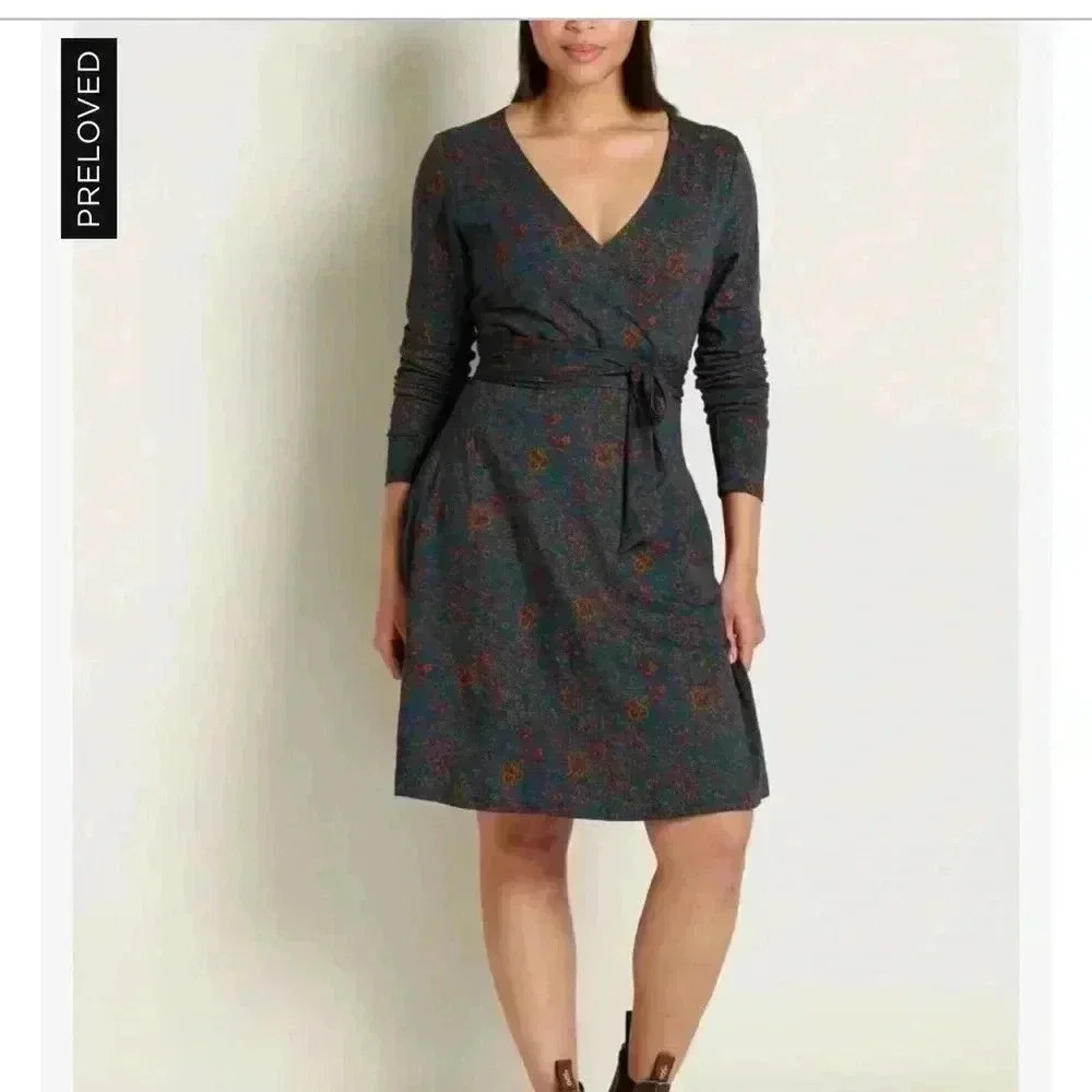 Toad&Co Charcoal Gray Floral Wrap Dress